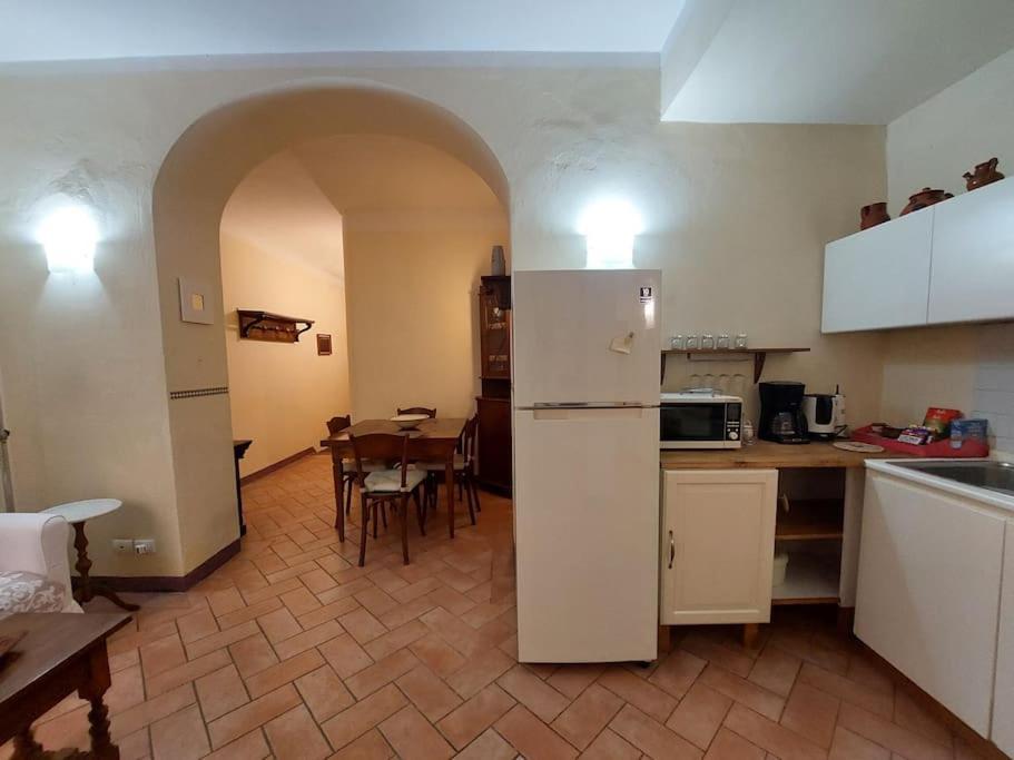 Laura Apartment In The Heart Of Флоренция Экстерьер фото